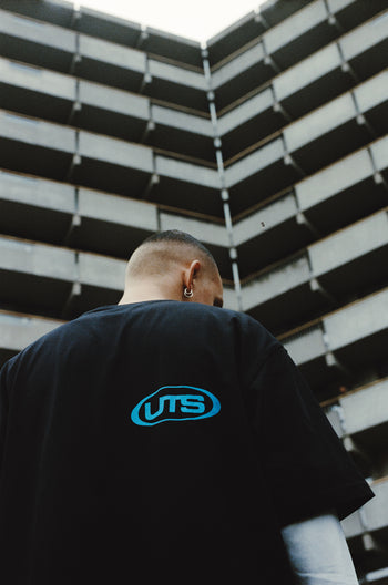 UTS OVAL LOGO TEE